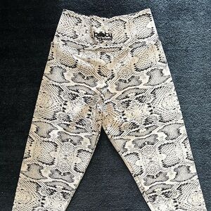 Booty by Brabants leggings. Limited edition style. Brand new.